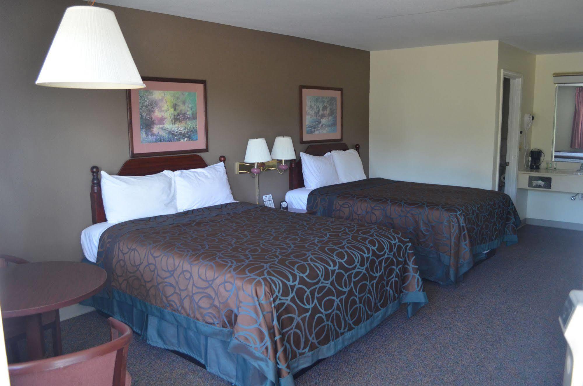 Madison Inn Lodge Fredericktown Eksteriør bilde