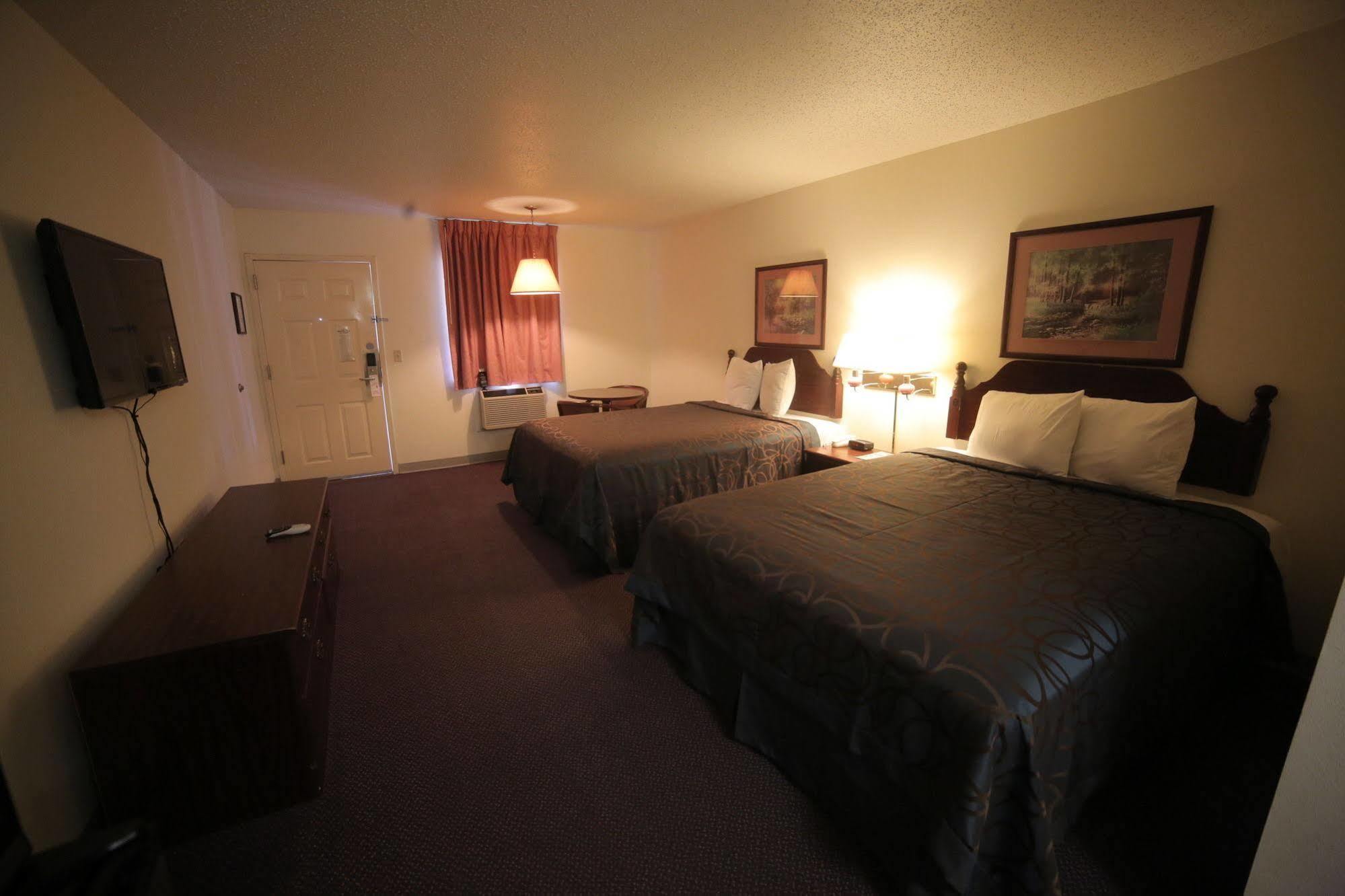 Madison Inn Lodge Fredericktown Eksteriør bilde